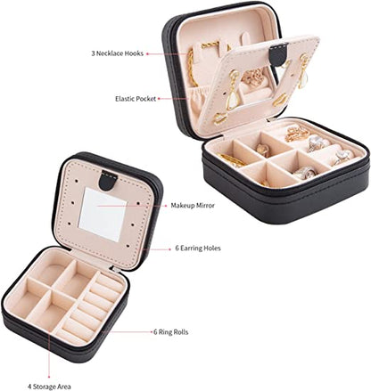 Travel jewelry case